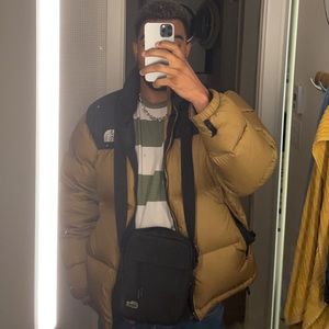 Meet your Posher, Sacha